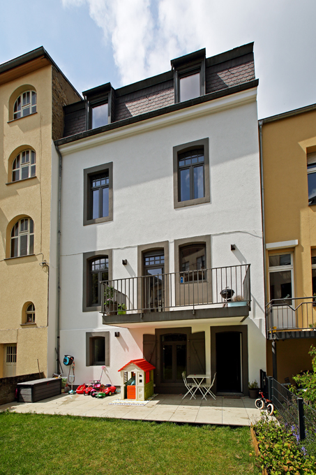 https://www.ateliercompostelle.com/wp-content/uploads/2020/12/villa_atelier_compostelle_maison.jpg